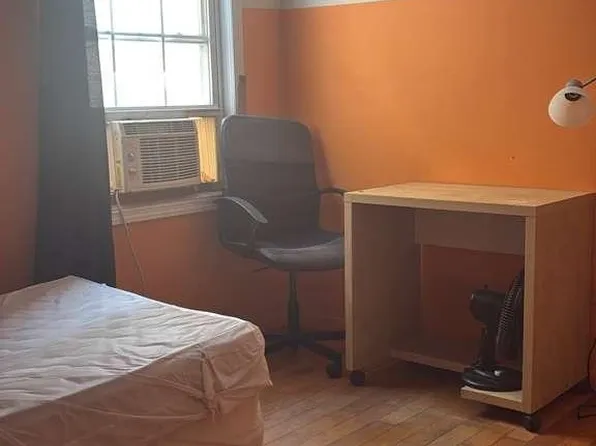 150 Van Winkle Avenue image 4 of 9