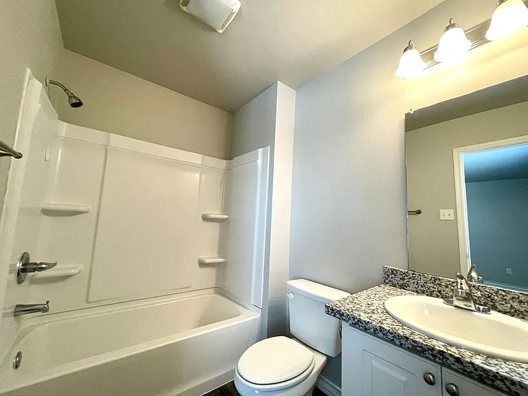 6040 24th St #25 — Photo 17