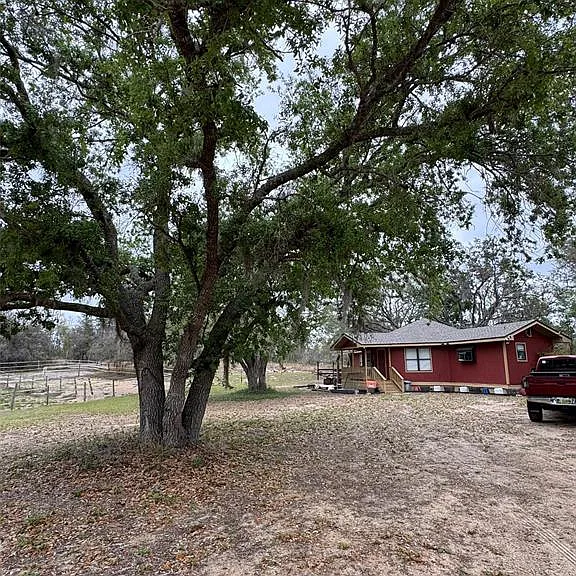 18001 Phil C Peters Rd — Photo 2