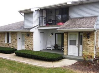 1444 W Ridge Ct, Racine, WI 53406