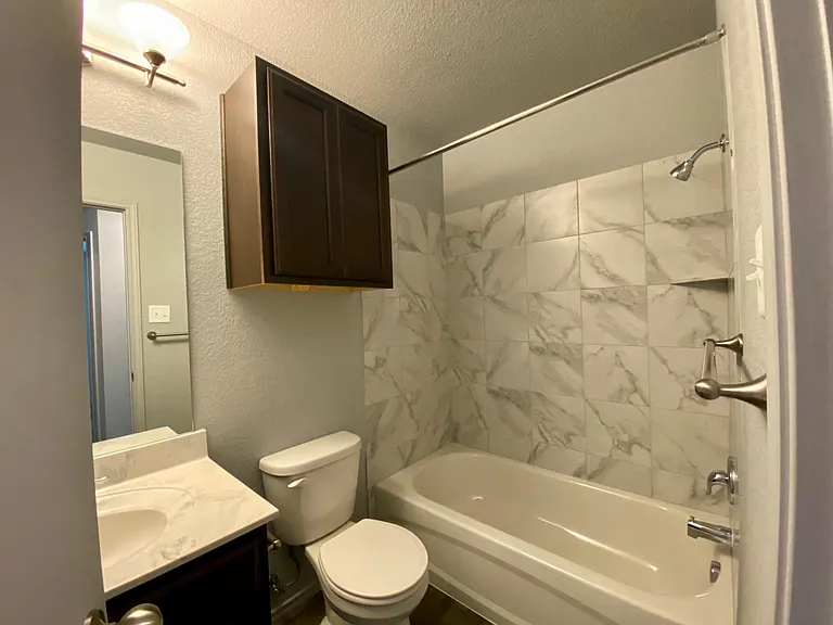 1328 Liberation Ln #B — Photo 7