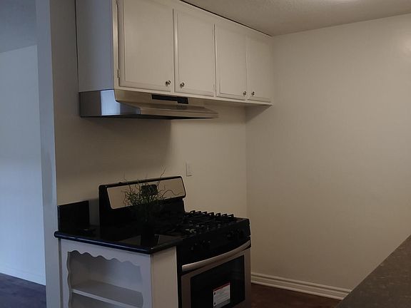 New stainless steel stove