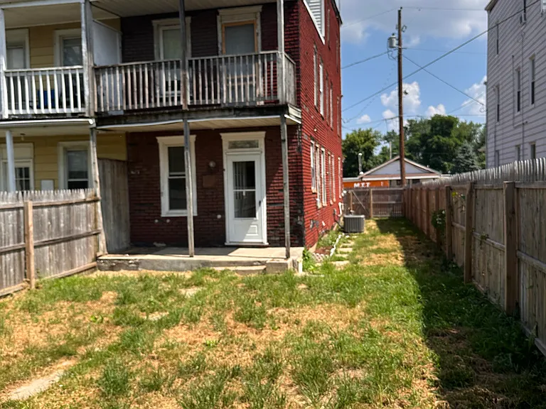15 Umberto Ave — Photo 2