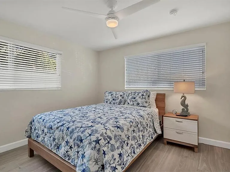 6006 Midnight Pass Rd #36 — Photo 19