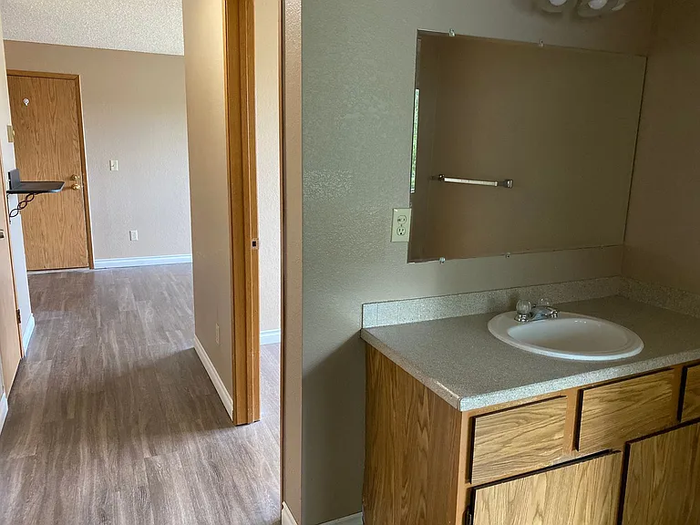 Westwood Apartments — Photo 70