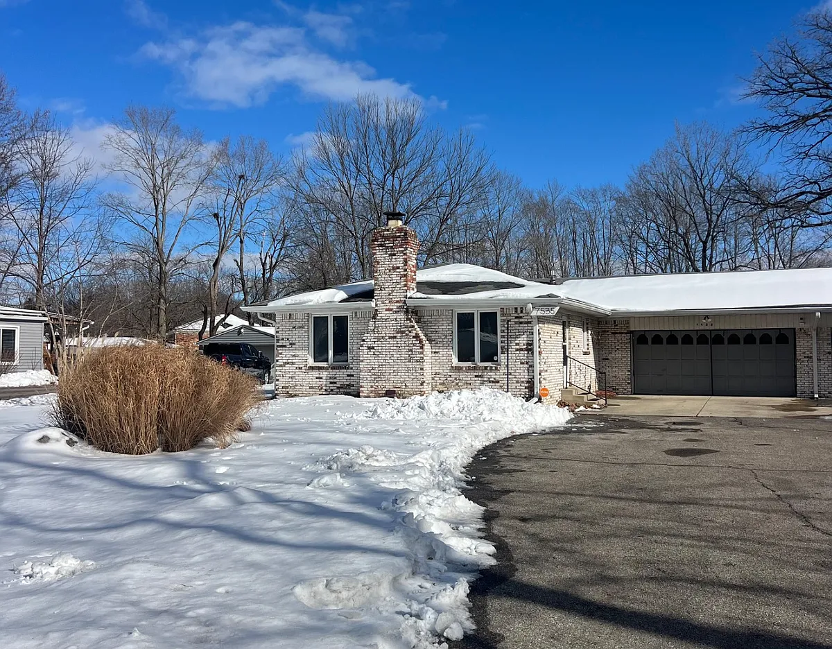 Unit Photo - 7525 Ditch Rd #7535
