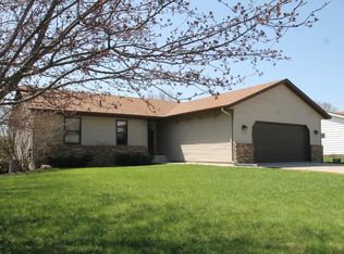 215 20th St NW, Owatonna, MN 55060