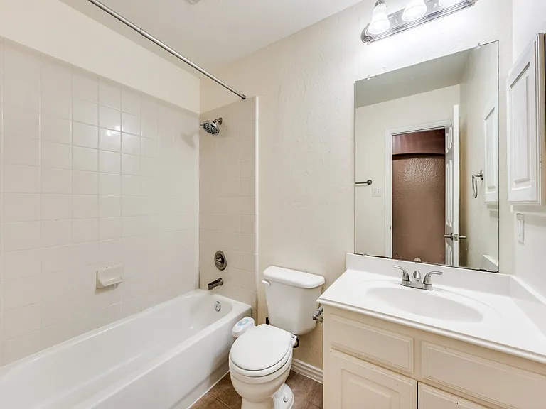 4463 Fallmeadow Dr — Photo 13