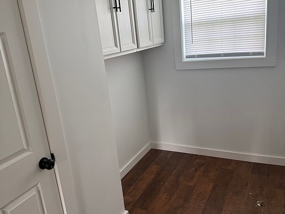 2nd image of 123 Oak St
