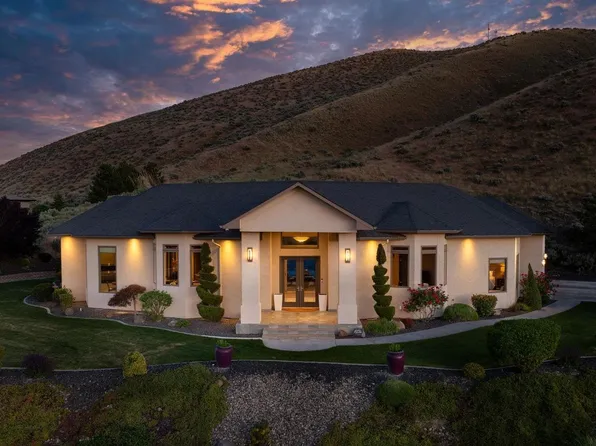 1146 Percheron Pl, Richland, WA 99352