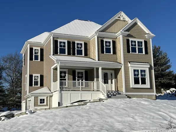 49 Teaberry Ln, Attleboro, MA 02703