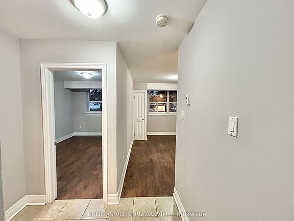 4th image of 90 25th St #31