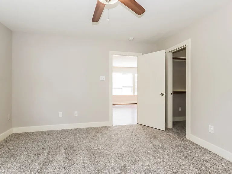 9711 Farrell Dr — Photo 12