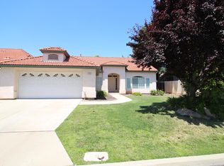 2226 E Skyview Ave, Fresno, CA 93720