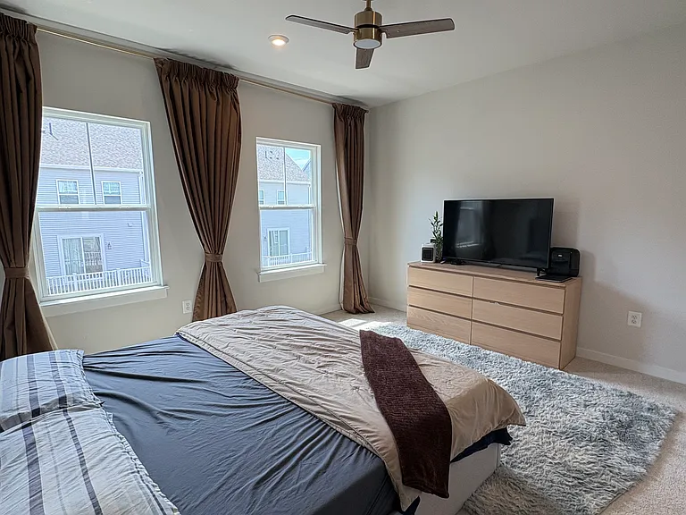24180 Kilbride Ter — Photo 17