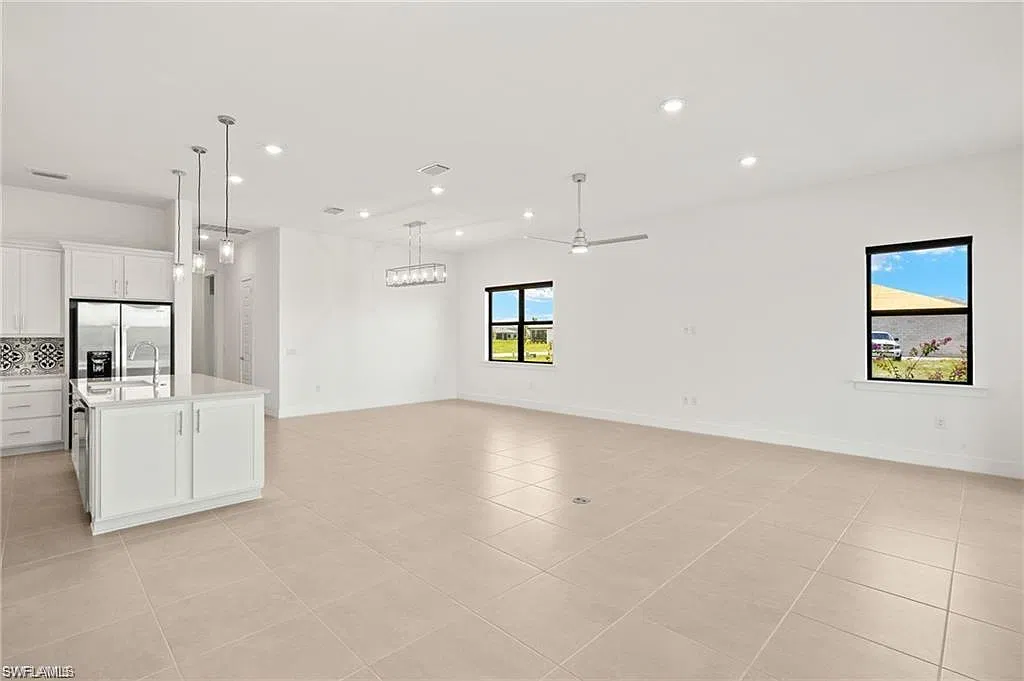 4 bed, 3.0 bath, 2080 sqft, $3,500 — Photo 2