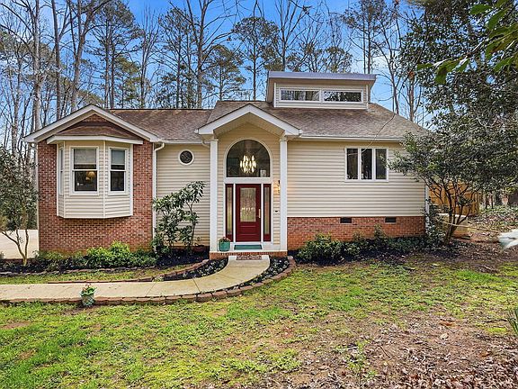 2nd image of 2024 Hillyridge Ct