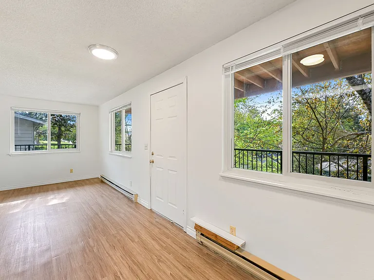 1212 Nevada St — Photo 11