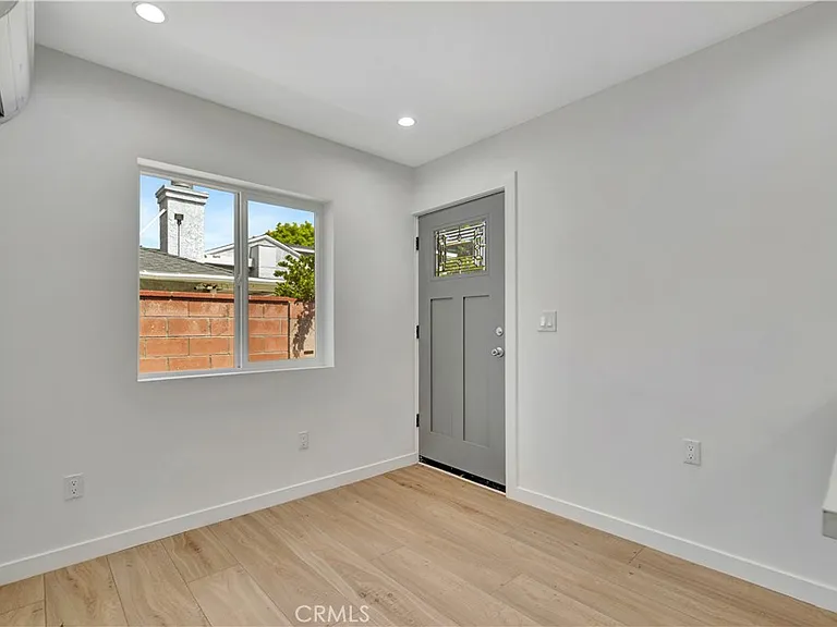 16654 Horace St — Photo 5