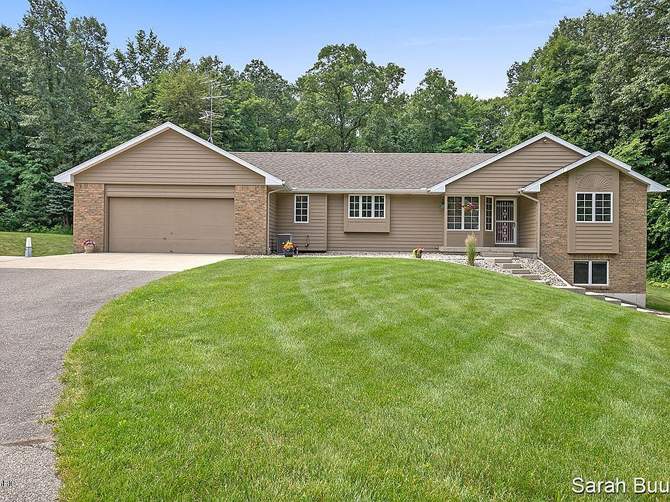 1st image of 5583 Pine Island Dr NE