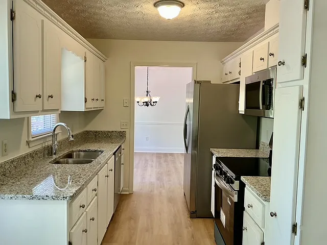 8202 Henderson Mountain Rd — Photo 6