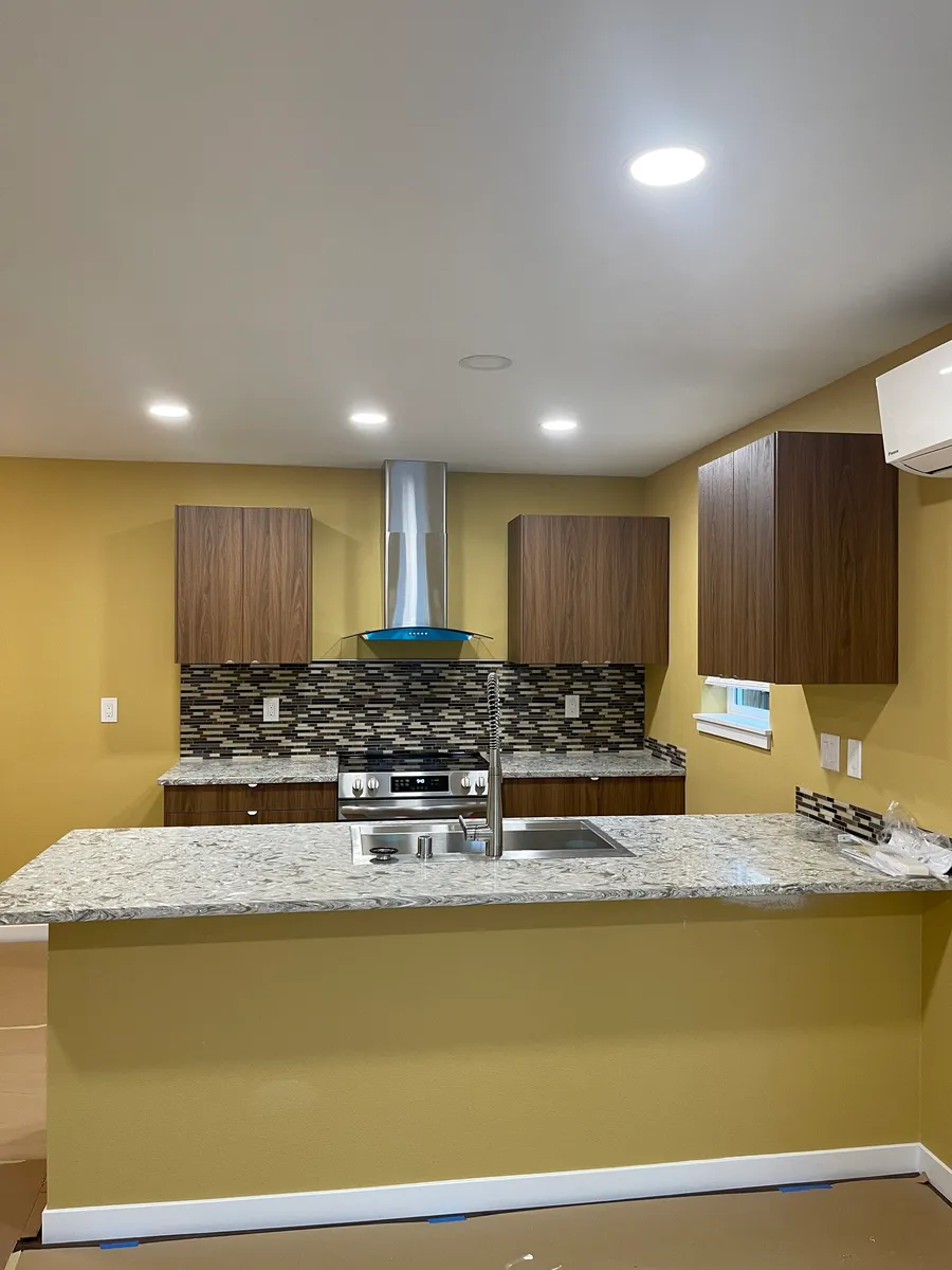 Primary Photo - 5711 NE 74th Ct #B