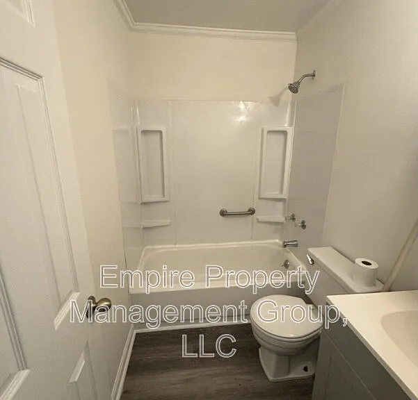 2126 Old Hopkins Rd — Photo 5