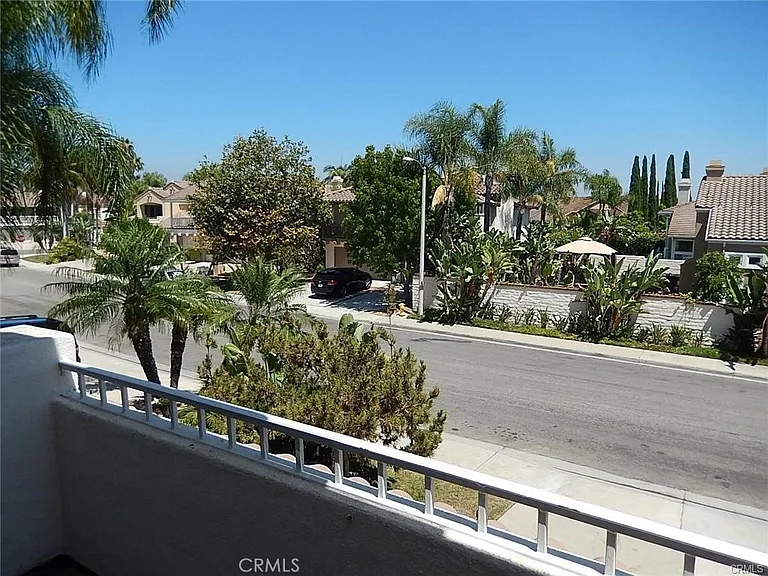 13311 Saratoga Dr — Photo 46