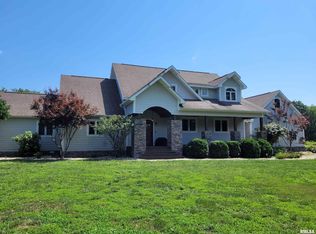 13036 Benton Camp Rd, Benton, IL 62812