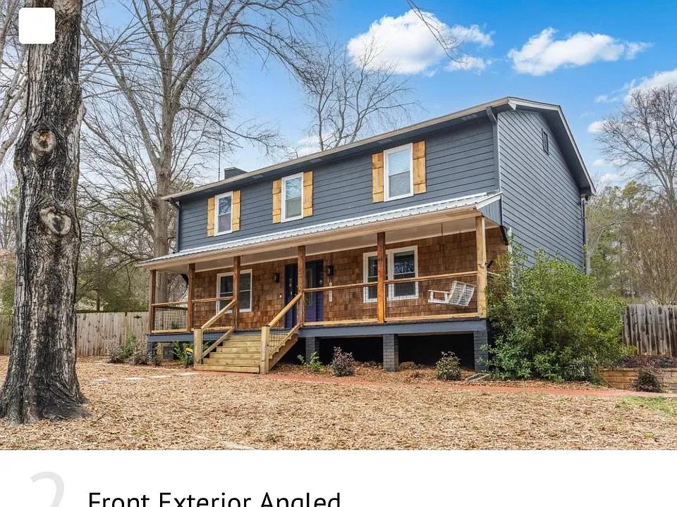 Lynette Ct NE