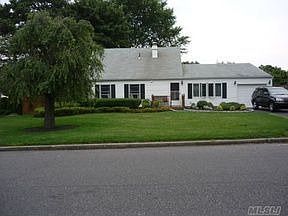 1st image of 12 Crooked Pine Dr