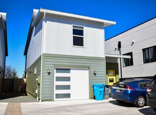 310 E Rapp Rd, Talent, OR 97540