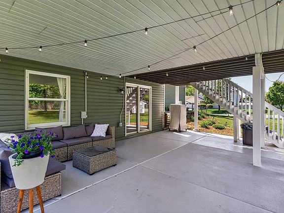 4th image of 101 Mitchells Ct