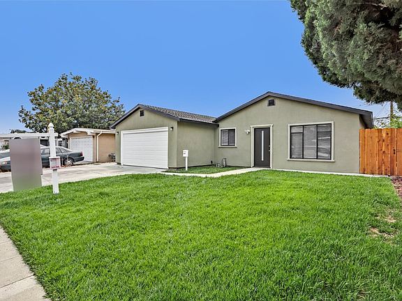 4th image of 1451 Mount Shasta Dr