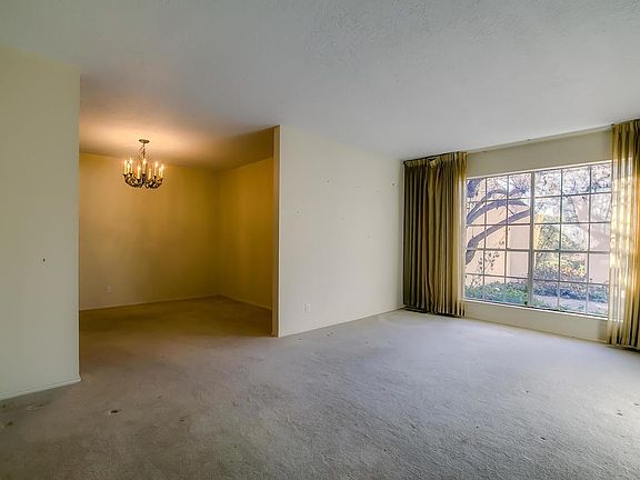 5th image of 4712 Hilltop Pl NE