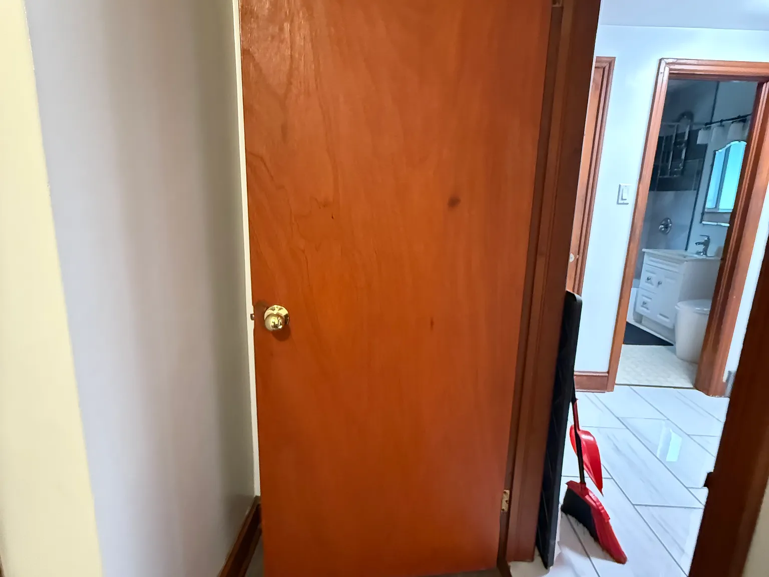 2 bed, 800 sqft, $1,975 — Photo 3