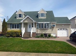 237 Atlantic Ave, Massapequa Park, NY 11762