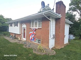 1809 Ryan Rd, Fairmont, WV 26554