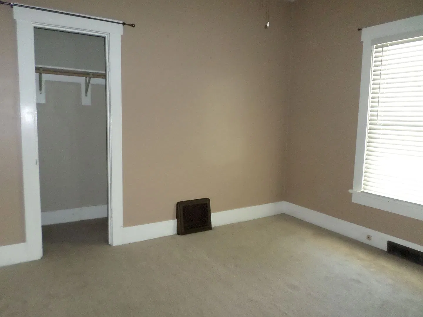 Fremont 1014 — Photo 3