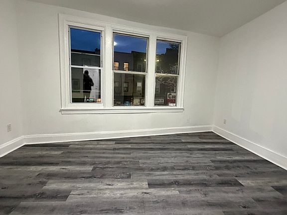 4th image of 108 Ocean Ave #2R
