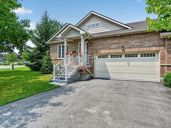 2nd image of 909 Wentworth St #2