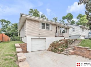 7724 Blondo Dr, Omaha, NE 68134
