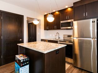 800 N Hamlin Ave APT 4B, Park Ridge, IL 60068