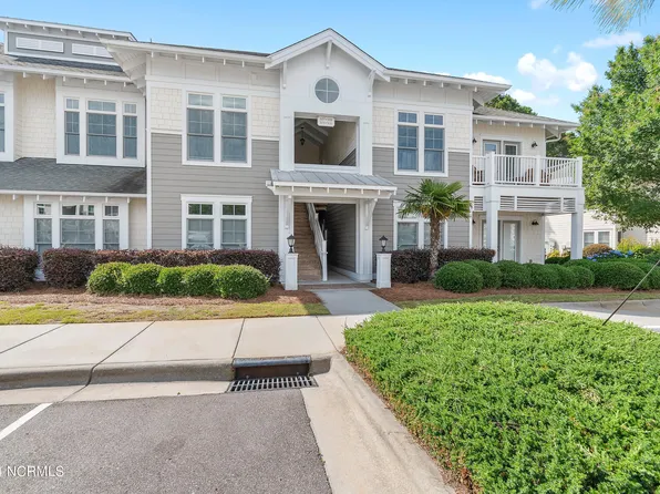 2537 St James Drive SE Apt 505, Southport, NC 28461