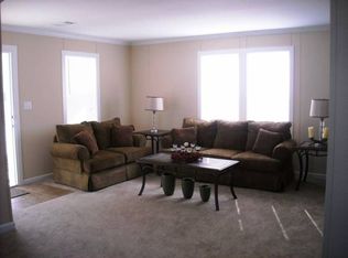 1207 Autumn Dr, Tampa, FL 33613
