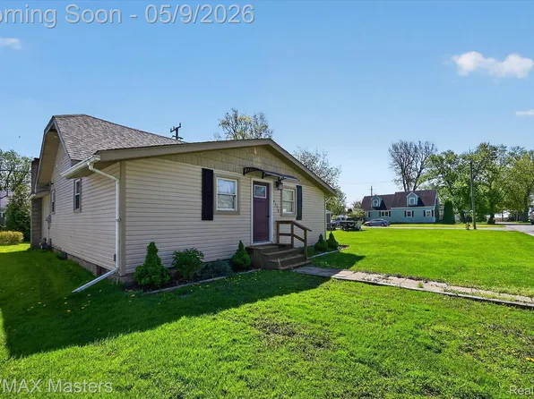 4318 Avenue F, Newport, MI 48166