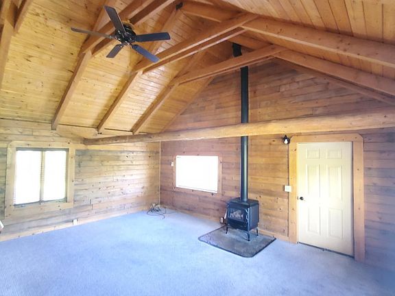 4th image of 393 High Country Rd