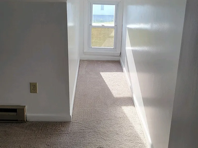 661 Vine St — Photo 6