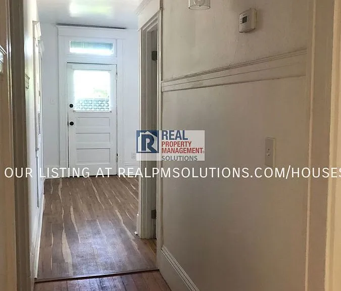 2223 NW Hoyt St — Photo 18