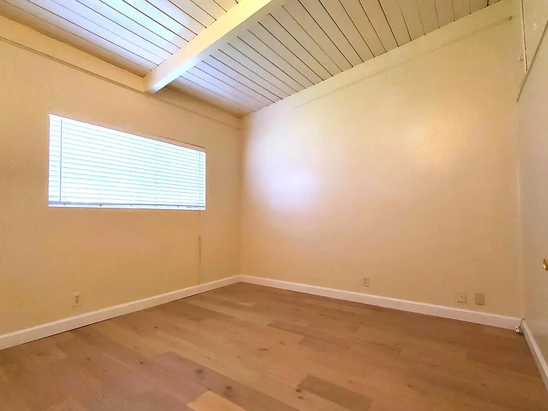 13398 Christie Dr — Photo 11